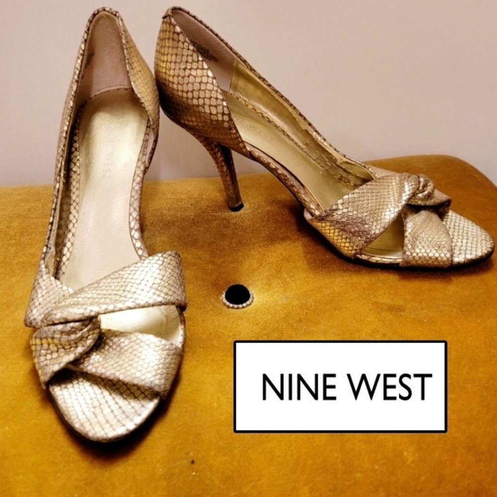 Nine West Gold Snakeskin Twist Knot Front Slide on Pumps Heels Size 7 M